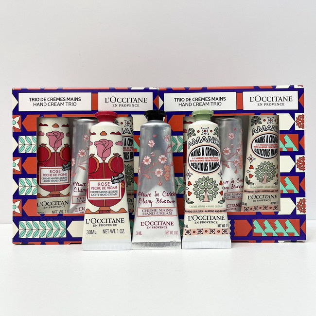 ٻҾ2 ͧԹ : 絢ͧѭ L'Occitane Holiday 2023 Hand Cream Floral Trio Set شͧѭШӻ 2023 اⷹ蹿3 ٵ 3 ҹʴʹѡ 鹴 ѵԵԹ ͺҧ˹ѡ  ا Ȩ