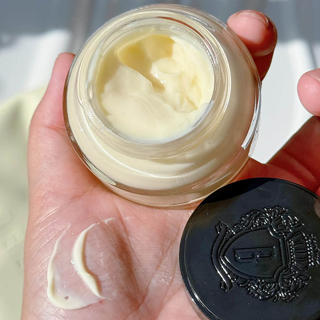 �ٻ�Ҿ���3 �ͧ�Թ��� :  Bobbi Brown Vitamin Enriched Face Base+ All-in-One Moisturizer & Primer 100 ml. �ʺ��ا����ѻ�ô �ٵ����� �� Vitamin Enriched Face Base+ ������ǹ��������ا���Ẻ�Ѵ˹ѡ�Ѵ��� SuperVitamin Blend ��ʵ�����췴��� Super Vitamin 5 ��� ������ʺ