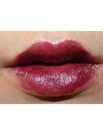 **  ** NYX Round lipstick LSS561 Violet Ray 