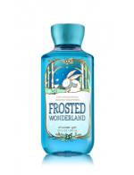 Bath & Body Works Frosted Wonderland Shea & Vitamin E Shower Gel 295ml. เจลอาบน้ำกลิ่นหอมติดกายนานตลอดวัน กลิ่นหอมคาราเมล แอปเปิ้ล และดอกมะลิ ให้อารมณ์หอมสดชื่นคะ
