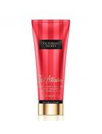 Victoria's Secret Total Attraction Fragrant Hand & Body Cream 200 ml. ครีมบำรุงผิวเข้มข้น กลิ่นดอกไม้หอม ดอกกล้วยไม้และลิลลี่ หอมหวานนุ่มละมุล สาวๆที่หลงไหลกลิ่นของดอกลิลลี่ จะต้องหลงรักกลิ่นนี้แน่นอนคะ Victoria's Secret Total Attraction Fragrant Hand & Body Cream 200 ml. ครีมบำรุงผิวเข้มข้น กลิ่นดอกไม้หอม ดอกกล้วยไม้และลิลลี่ หอมหวานนุ่มละมุล สาวๆที่หลงไหลกลิ่นของดอกลิลลี่ จะต้องหลงรักกลิ่นนี้แน่นอนคะ