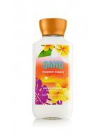 Bath & Body Works OAHU Coconut Sunset Shea & Vitamin E Body Lotion 236 ml. โลชั่นบำรุงผิวสุดพิเศษ กลิ่นมะพร้าวผสมกับดอกลิลลี่ ส่วนผสมกลิ่นที่ลงตัวให้กลิ่นหอมนุ่มละมุนผ่อนคลาย ไม่ฉุนคะ Bath & Body Works OAHU Coconut Sunset Shea & Vitamin E Body Lotion 236 ml. โลชั่นบำรุงผิวสุดพิเศษ กลิ่นมะพร้าวผสมกับดอกลิลลี่ ส่วนผสมกลิ่นที่ลงตัวให้กลิ่นหอมนุ่มละมุนผ่อนคลาย ไม่ฉุนคะ