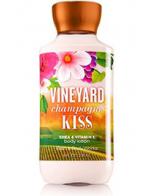 Bath & Body Works Vineyard Champagne Kiss Shea & Vitamin E Body Lotion 236 ml. โลชั่นบำรุงผิวสุดพิเศษ กลิ่นหอมแชมเปญเบอร์รี่หอมหวานละมุน อบอวลด้วยกลิ่นมะลิ หอมเซ็กซี่คะ Bath & Body Works Vineyard Champagne Kiss Shea & Vitamin E Body Lotion 236 ml. โลชั่นบำรุงผิวสุดพิเศษ กลิ่นหอมแชมเปญเบอร์รี่หอมหวานละมุน อบอวลด้วยกลิ่นมะลิ หอมเซ็กซี่คะ