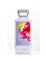 Bath & Body Works Freesia Shea & Vitamin E Body Lotion 236 ml. โลชั่นบำรุงผิวสุดพิเศษ กลิ่นหอมโทนดอกไม้ ดอกฟรีเซีย ผสมกลิ่นหอมชองมัคส์ เปลือกไม้ หอมเหมือนช่อดอกไม้บูเก้ที่มีดอกไม้พันธุ์ไม้หลากหลายชนิด Bath & Body Works Freesia Shea & Vitamin E Body Lotion 236 ml. โลชั่นบำรุงผิวสุดพิเศษ กลิ่นหอมโทนดอกไม้ ดอกฟรีเซีย ผสมกลิ่นหอมชองมัคส์ เปลือกไม้ หอมเหมือนช่อดอกไม้บูเก้ที่มีดอกไม้พันธุ์ไม้หลากหลายชนิด