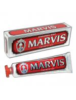 MARVIS Cinnamon Mint Toothpaste 75ml. (หลอดสีแดง) ยาสีฟันชั้นเลิศจากอิตาลี สูตรหอมสดชื่นจากมิ้นท์และชินนามอน พร้อมมอบความอ่อนโยนด้วยกลิ่นหอมสดชื่นของมิ้นต์ อีกทั้งยังมีความหวาน ซึ่งเป็นรสชาติที่แปลกใหม่และไม่เคยสัมผัสมาก่อน มอบลมหายใจที่หอม สดชื