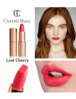 **พร้อมส่ง**Charlotte Tilbury Matte Revolution Lipstick สี Lost Cherry ลิปสติกเนื้อแมทเนียนนุ่มที่มาในแพคเกจสุดหรู เนื้อละเอียด เกลี่ยง่าย ไม่เป็นคราบ และ สามารถกลบสีเดิมของริมฝีปากได้สูงถึง 80% มีพิกเมนท์สีเข้มข้นและมีส่วนผสมของมอยส์เจอร์ไรเซอร์เพื่อเพ