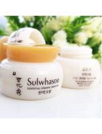 Sulwhasoo Essential Firming Cream EX ขนาดทดลอง 5 ml. ครีมกระชับผิวหน้า ที่มีส่วนผสมของสมุนไพรอันเลื่องชื่อของเกาหลี เสริมสร้างความกระชับแน่นและยืดหยุ่นให้ผิวด้วยสารสกัดจากลูกเดือย ทับทิม โกจิเบอร์รี่ ชาเขียว และใบแปะก๊วย กระตุ้นการทำงานของคอลล