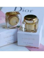 Dior L' Or De Vie La Creme ขนาดทดลอง 5 ml ครีมบำรุงล้ำลึก คืนความอ่อนเยาว์ให้ผิว อุดมด้วยคุณค่าของ Rose Souveraine Absolute ทำให้ผิวคืนความชุ่มชื่นอย่างล้ำลึก ช่วยฟื้นบำรุงผิวให้เนียนนุ่ม แน่นกระชับ เสมือนผิวท Dior L' Or De Vie La Creme ขนาดทดลอง 5 ml ครีมบำรุงล้ำลึก คืนความอ่อนเยาว์ให้ผิว อุดมด้วยคุณค่าของ Rose Souveraine Absolute ทำให้ผิวคืนความชุ่มชื่นอย่างล้ำลึก ช่วยฟื้นบำรุงผิวให้เนียนนุ่ม แน่นกระชับ เสมือนผิวท