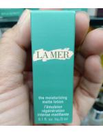LA MER The Moisturizing Matte Lotion ขนาดทดลอง 3 ml. มอยส์เจอไรเซอร์โลชั่นสูตรสำหรับผิวมัน มอบผลลัพธ์สู่ผิวชุ่มชื้น ในลุคแมตต์ ฟื้นบำรุงผิวให้ดูสดใส อ่อนเยาว์ และเนียนละเอียดสูตร Oil freeผลลัพธ์ผิวที่ดูแมทท์ลดเลือนริ้วรอยและกระชับรูขุมขน LA MER The Moisturizing Matte Lotion ขนาดทดลอง 3 ml. มอยส์เจอไรเซอร์โลชั่นสูตรสำหรับผิวมัน มอบผลลัพธ์สู่ผิวชุ่มชื้น ในลุคแมตต์ ฟื้นบำรุงผิวให้ดูสดใส อ่อนเยาว์ และเนียนละเอียดสูตร Oil freeผลลัพธ์ผิวที่ดูแมทท์ลดเลือนริ้วรอยและกระชับรูขุมขน