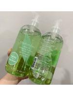 Elizabeth Arden Green Tea Energizing Bath & Shower Gel 500ml. (หัวปั๊ม) เจลอาบน้ำ ที่จะช่วยชำระสิ่งสกปรก พร้อมมอบพลังสดชื่นให้กับคุณด้วยกลิ่นหอมอ่อนๆ ของ Green Tea ซึ่งเป็นเอกลักษณ์เฉพาะตัวจาก Elizabeth Arden จะทำให้คุณรู้สึกสดชื่นและผ่อนคลายหลังอาบน้ Elizabeth Arden Green Tea Energizing Bath & Shower Gel 500ml. (หัวปั๊ม) เจลอาบน้ำ ที่จะช่วยชำระสิ่งสกปรก พร้อมมอบพลังสดชื่นให้กับคุณด้วยกลิ่นหอมอ่อนๆ ของ Green Tea ซึ่งเป็นเอกลักษณ์เฉพาะตัวจาก Elizabeth Arden จะทำให้คุณรู้สึกสดชื่นและผ่อนคลายหลังอาบน้