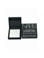 Nars Light Reflecting Pressed Setting Powder Translucent Crystal ขนาดทดลอง 1.8 g. แป้งขายดีอันดับหนึ่งของนาร์ส เนื้อบางเบา มอบฟินิชเปล่งปลั่งเป็นประกาย ผิวดูสวยในทุกแสงช่วยให้เมคอัพติดทน ฟินิชบางเบา แนบเนียน สูตรหรูหรา ยอดนิยม เกลี่ยได้สม่ำเสมออย่างง่ายดา Nars Light Reflecting Pressed Setting Powder Translucent Crystal ขนาดทดลอง 1.8 g. แป้งขายดีอันดับหนึ่งของนาร์ส เนื้อบางเบา มอบฟินิชเปล่งปลั่งเป็นประกาย ผิวดูสวยในทุกแสงช่วยให้เมคอัพติดทน ฟินิชบางเบา แนบเนียน สูตรหรูหรา ยอดนิยม เกลี่ยได้สม่ำเสมออย่างง่ายดา