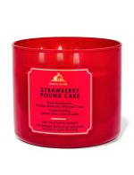 Bath & Body Works Strawberry Pound Cake 3-Wick Candle 411 g. เทียนหอมสุดพิเศษ ขนาดใหญ่ มี 3 ไส้เทียน กระจายกลิ่นหอมได้ทั่วห้อง กลิ่นหอมแบบหลับตาและสูดกลิ่นหอมของคาเฟ่และกลิ่นอันหอมหวานของฤดูใบไม้ร่วง ด้วยกลิ่นหอมของสตรอว์เบอร์รี่สด ชอร์ทเค้กสีทอง และว Bath & Body Works Strawberry Pound Cake 3-Wick Candle 411 g. เทียนหอมสุดพิเศษ ขนาดใหญ่ มี 3 ไส้เทียน กระจายกลิ่นหอมได้ทั่วห้อง กลิ่นหอมแบบหลับตาและสูดกลิ่นหอมของคาเฟ่และกลิ่นอันหอมหวานของฤดูใบไม้ร่วง ด้วยกลิ่นหอมของสตรอว์เบอร์รี่สด ชอร์ทเค้กสีทอง และว