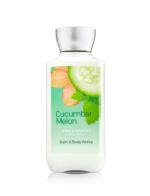 Bath & Body Works Cucumber Melon Shea & Vitamin E Body Lotion 236 ml. โลชั่นบำรุงผิวสุดพิเศษ กลิ่นนี้จะหอมออกแตงกวาผสมเมลอนค่ะ เป็นกลิ่นแนวสดชื่น หอมอ่อนๆ ใช้ได้ทั้งชายและหญิง Bath & Body Works Cucumber Melon Shea & Vitamin E Body Lotion 236 ml. โลชั่นบำรุงผิวสุดพิเศษ กลิ่นนี้จะหอมออกแตงกวาผสมเมลอนค่ะ เป็นกลิ่นแนวสดชื่น หอมอ่อนๆ ใช้ได้ทั้งชายและหญิง