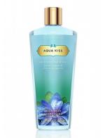 Victoria's Secret Aqua Kiss Daily Body Wash 250 ml. *รุ่น Fantasies กลิ่นหอมเย็นของดอกฟรีเซีย ผสมกับกลิ่นหอมสดชื่นของดอกเดซี่ เป็นกลิ่นหอมใหม่ ที่น่าลองมากๆคะ  Victoria's Secret Aqua Kiss Daily Body Wash 250 ml. *รุ่น Fantasies กลิ่นหอมเย็นของดอกฟรีเซีย ผสมกับกลิ่นหอมสดชื่นของดอกเดซี่ เป็นกลิ่นหอมใหม่ ที่น่าลองมากๆคะ