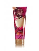 Bath & Body Works Honey Autumn Apple 24 Hour Moisture Ultra Shea Body Cream 226g. บอดี้ครีมถนอมผิว กลิ่นหอมติดผิวกายนานตลอดวัน กลิ่นหอมใหม่ กลิ่นหอมของแอปเปิ้ลแดง แบบไม่ฉุนมากนะค่ะ กลิ่นหอมมากเลยค่ะ